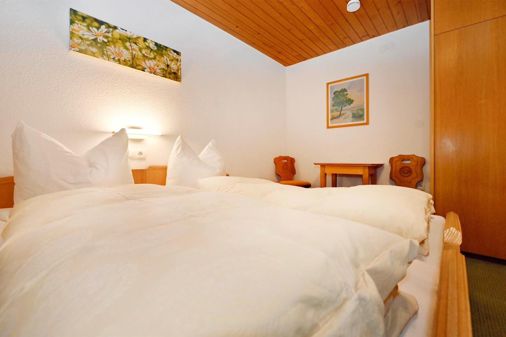 Gaestehaus Rundblick 쉬룬즈 외부 사진