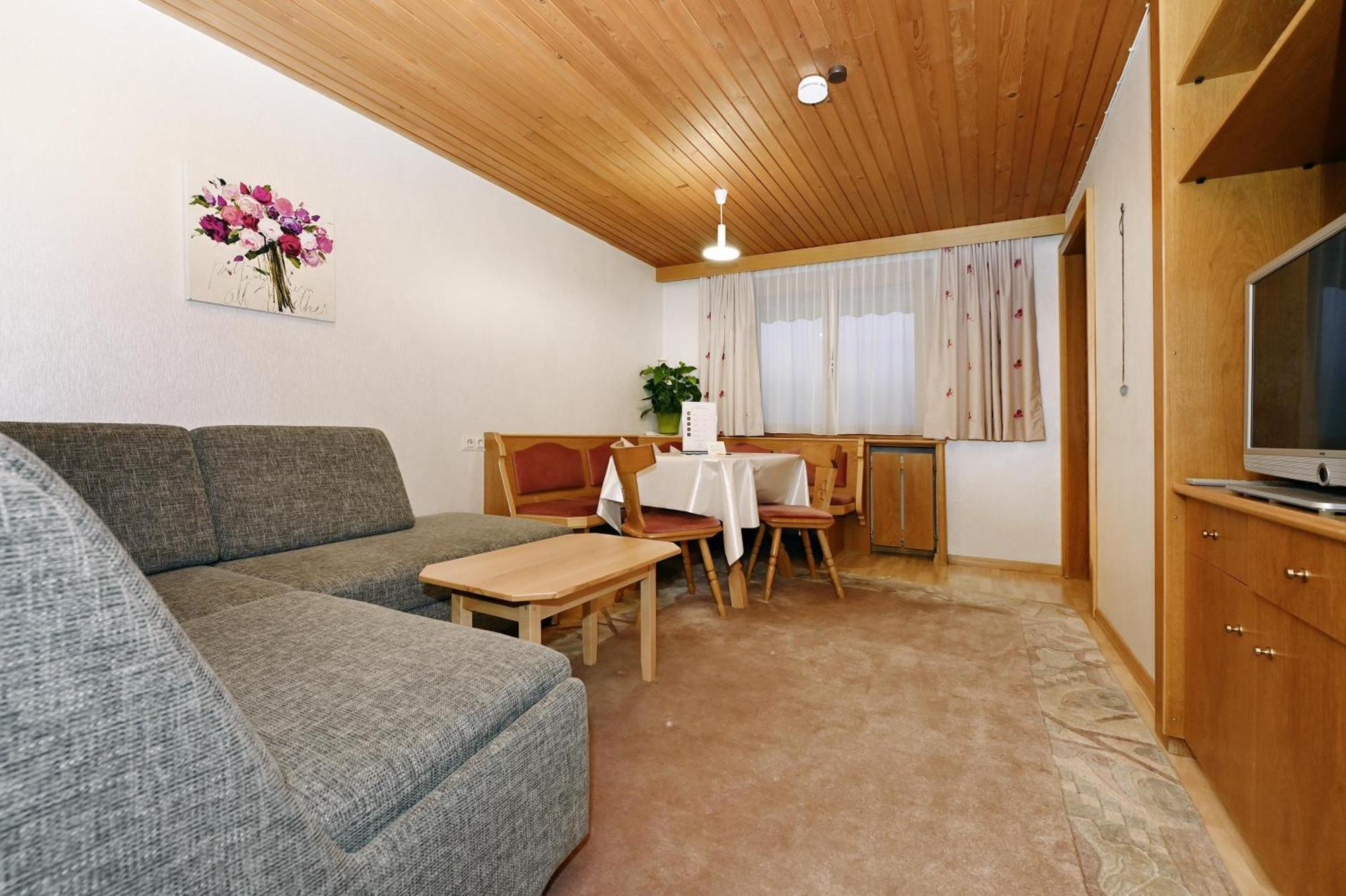 Gaestehaus Rundblick 쉬룬즈 외부 사진