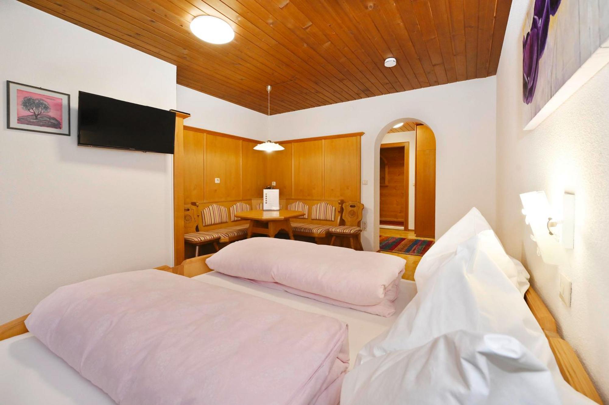 Gaestehaus Rundblick 쉬룬즈 외부 사진