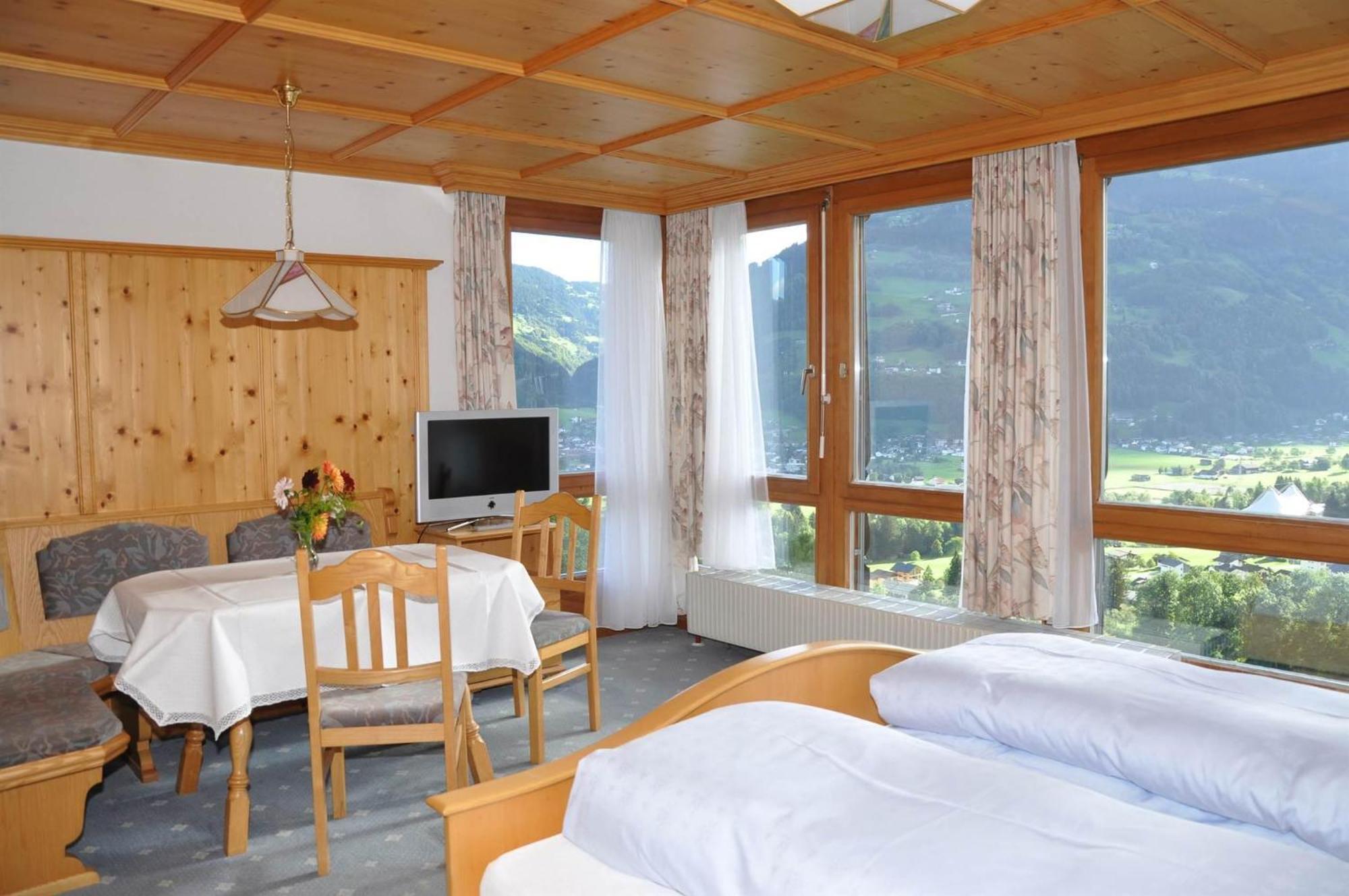 Gaestehaus Rundblick 쉬룬즈 외부 사진